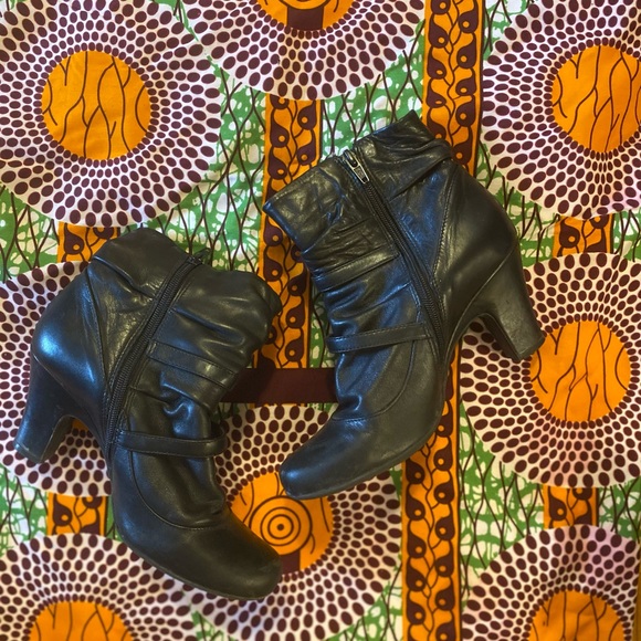 B/2 Leather Ankle Boot - Picture 3 of 6